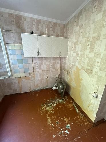 однокомнатная квартира продажа: 1 комната, 36 м², 104 серия, 1 этаж, Старый ремонт — 3