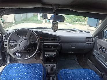 lexus 2008: Mazda 626: 1990 г., 0.2 л, Механика, Бензин, Седан — 5