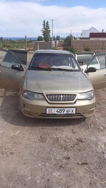 Audi 100: 1983 г., Седан — 4