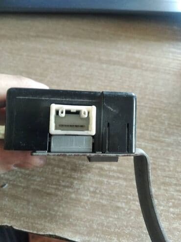 реставрация сидений автомобиля юао: Toyota Sequoi ЭБУ двери, Тойота Сиквоя электронный блок двери — 2