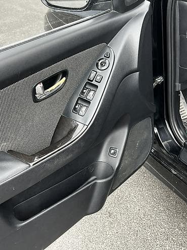 ветровик surf: Hyundai Avante: 2010 г., 1.6 л, Автомат, Газ, Седан — 7