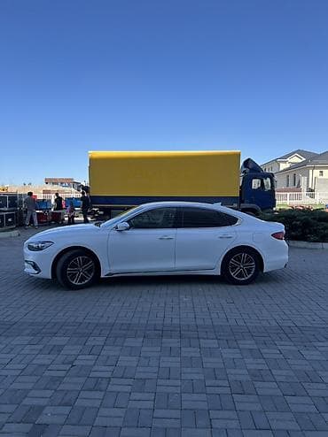 Продажа авто: Hyundai Grandeur: 2018 г., 0.3 л, Автомат, Газ, Седан — 4