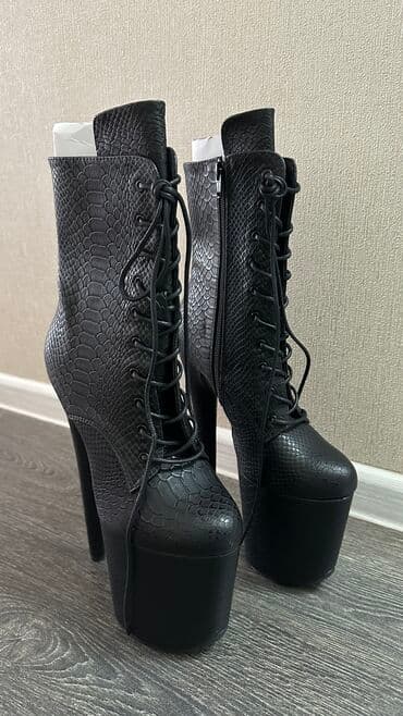 фирменная обувь из италии: Стрипы на заказ ❗️❗️❗️ Размерная сетка с 34 по 43 Качество топ — 1