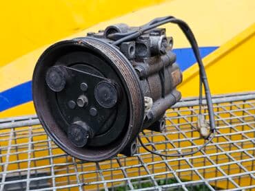 промышленный компрессор: Компрессор Mazda 1997 г., Б/у, Оригинал, Германия — 4