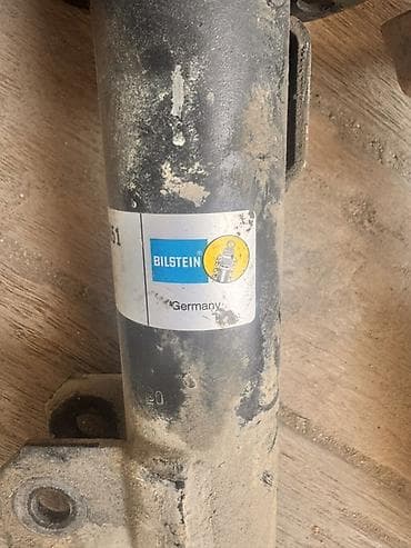 Автозапчасти: Амортизаторы Bilstein (Germany) — комплект передних стоек и задних — 2