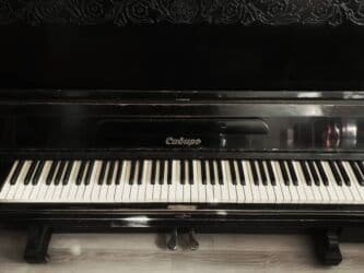 Пианино «Сибирь», б/у - Акустическое пианино «Сибирь» в классическом