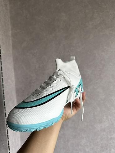 Футбольные сороконожки для игры на искусственном покрытии Заказывал — 4