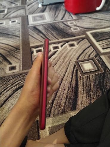 ipone 7: Redmi, Redmi 8, Б/у, 64 ГБ, цвет - Красный — 1