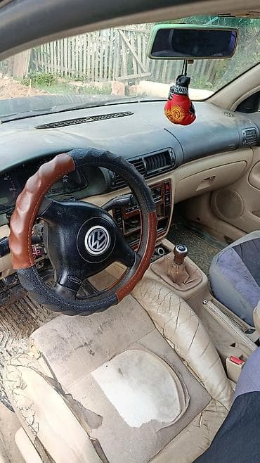 транс: Volkswagen Passat: 2000 г., 2.4 л, Механика, Бензин, Седан — 1