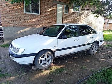 Volkswagen: Volkswagen Passat: 1993 г., 1.8 л, Механика, Газ, Седан — 4
