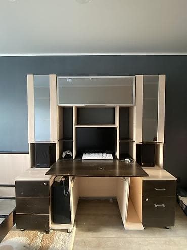 мебельный щит: Функциональный компьютерный стол Множество секций, полочек, ящичков — 1