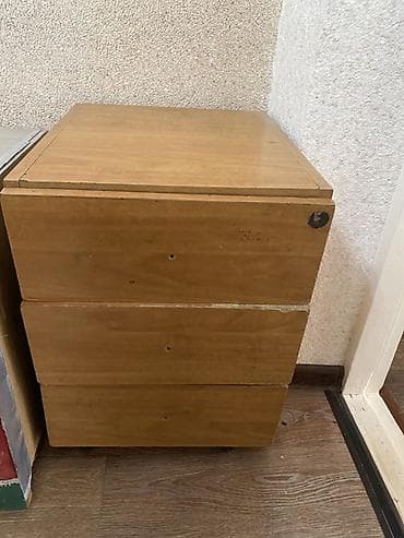 шкаф железный офисный: Офисная тумба, Б/у, Дерево, цвет - Коричневый — 2