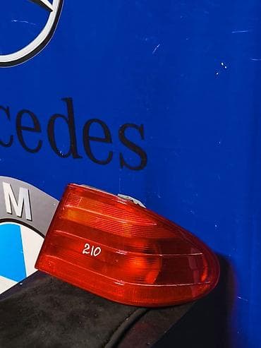 Задний правый стоп-сигнал Mercedes-Benz 1997 г., Б/у, Оригинал, Япония