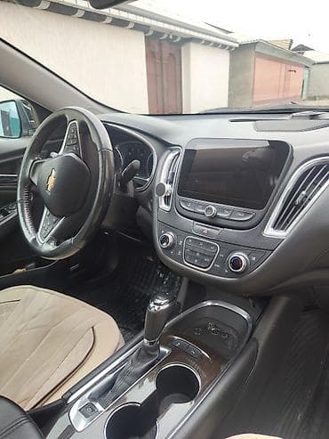 клима: Chevrolet Malibu: 2018 г., Автомат, Бензин, Седан — 4