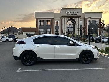 Продажа авто: Chevrolet Volt: 2013 г., 1.4 л, Автомат, Гибрид, Хэтчбэк — 4