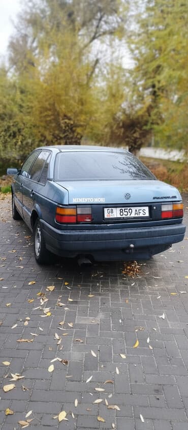 купить хонда фит в бишкеке: Volkswagen Passat: 1988 г., 1.8 л, Механика, Седан — 1
