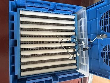 инкуб: Инкубатор для яиц, пластиковый, горизонтальный - Вместимость: лоток с — 2