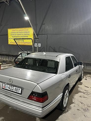 я ишу машина: Mercedes-Benz W124: 1994 г., 2.8 л, Автомат, Бензин, Седан — 4
