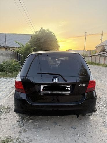 богаж фит: Honda Fit: 2003 г., 1.5 л, Вариатор, Бензин, Хэтчбэк — 2