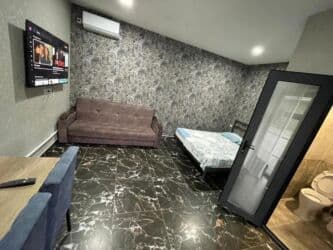 квартира в бишкеке на долгий срок: 1 бөлмө, Душ кабинасы, Кондиционер, Алдын ала ээлөө — 3