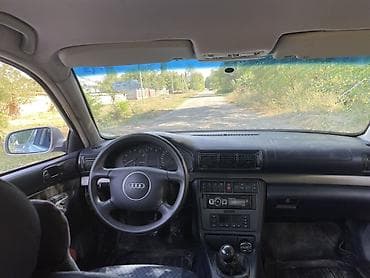 гольф 2 сиденья: Audi A4: 1998 г., Бензин, Седан — 9