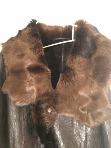 вечерний костюм: Комплект из двух вещей в черном/коричневом тоне. 1) Платье миди из — 2