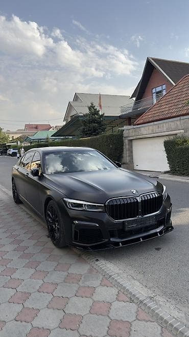 сетка в бампер: BMW 7 series: 2019 г., 4.4 л, Автомат, Бензин, Седан — 2
