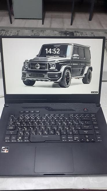 Игровой ноутбук ASUS ROG (серия ROG, черный металл, фирменный логотип — 2