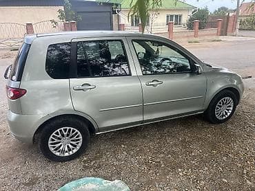 стёк: Mazda Demio: 2005 г., 1.3 л, Автомат, Бензин, Хэтчбэк — 2