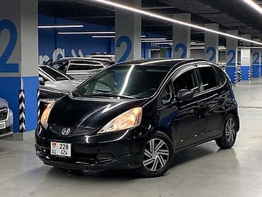 Honda Fit: 2011 г., 1.5 л, Автомат, Бензин, Хэтчбэк