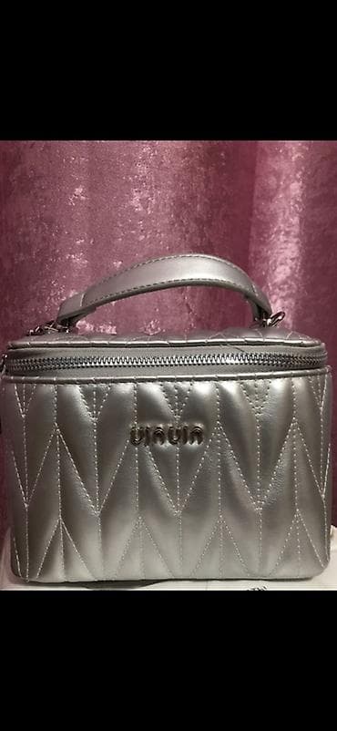 сумка томми женская: Набор женских сумок и косметички. 1) Косметичка-сундучок серебристая — 1