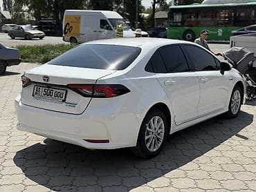 усилитель камри: Toyota Corolla: 2022 г., Вариатор, Гибрид, Седан — 3