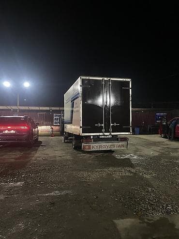 ящик для спринтера: Легкий грузовик, Mercedes-Benz, Стандарт, Б/у — 1