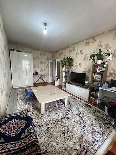ts group: 2 комнаты, 50 м², 4 этаж, Старый ремонт — 3