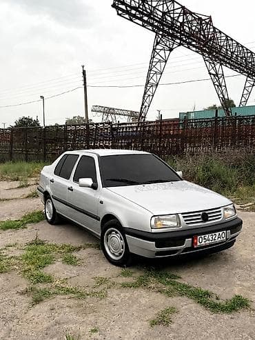 Продажа авто: Volkswagen Vento: 1997 г., 1.8 л, Механика, Бензин, Седан — 2