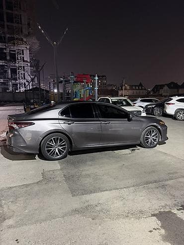 volvo s90: Toyota Camry: 2022 г., 2.4 л, Автомат, Гибрид, Седан — 2