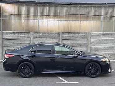 Toyota Camry: 2018 г., 2.5 л — 4