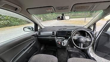 сто корейских авто: Toyota WISH: 2003 г., 1.8 л, Автомат, Бензин, Минивэн — 5
