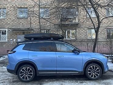 продаю в связи: Lixiang : 2023 г., Автомат, Электромобиль, Кроссовер — 2