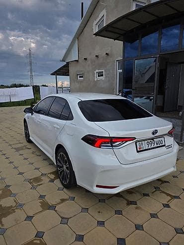 byd yuan up leading: Toyota Corolla: 2022 г., 1.8 л, Автомат, Гибрид, Седан — 6