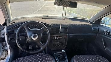 mx 6: Volkswagen Passat: 2001 г., 2.3 л, Механика, Седан — 8