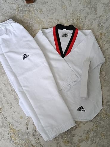 Спорт и отдых: Костюм для тхэквондо Adidas (добок) с белым поясом. Состав комплекта — 1
