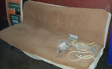 Бекерге берем: Диван — 1