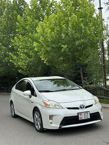 e 303: Toyota Prius: 2014 г., 1.8 л, Вариатор, Гибрид, Хэтчбэк — 1
