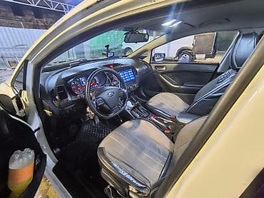 kia serato: Kia Cerato: 2017 г., 1.6 л, Автомат, Дизель, Седан — 4