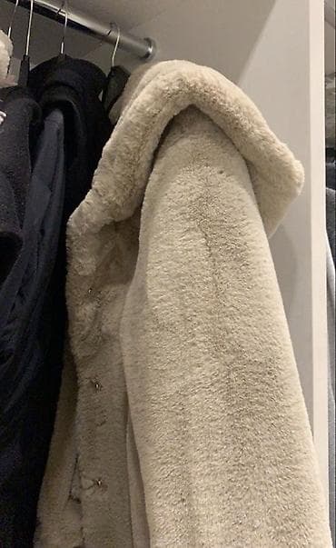 весенний плащ: Шуба в бежевом цвете,на зиму и на весну🫶 Шуба идет с капюшоном и — 1