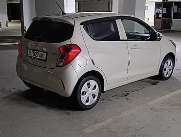 сл: Chevrolet Spark: 2017 г., 1 л, Вариатор, Бензин, Хэтчбэк — 3