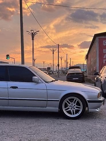 вмв е 30: BMW 5 series: 1990 г., 2.5 л, Механика, Бензин, Седан — 1
