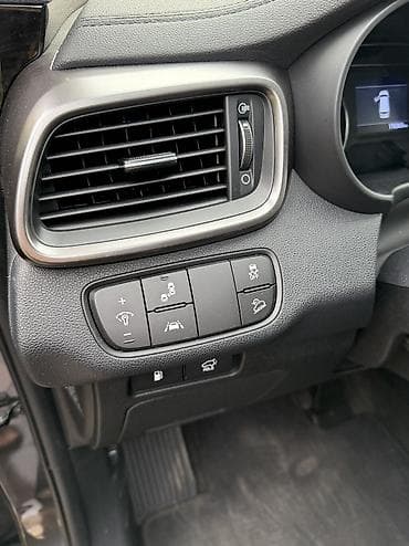 возможен обмен на дом: Kia Sorento: 2019 г., 2 л, Автомат, Дизель, Кроссовер — 8