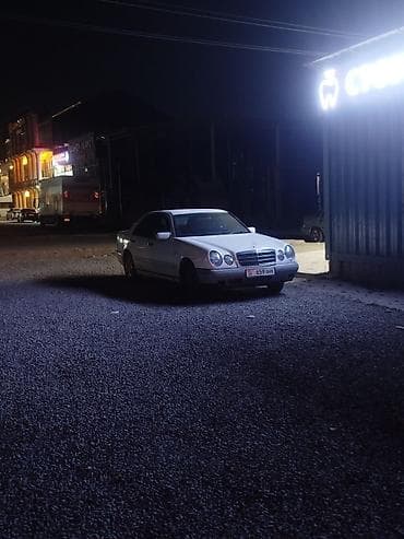 Mercedes-Benz E-Class: 1998 г., 2 л, Автомат, Бензин, Седан